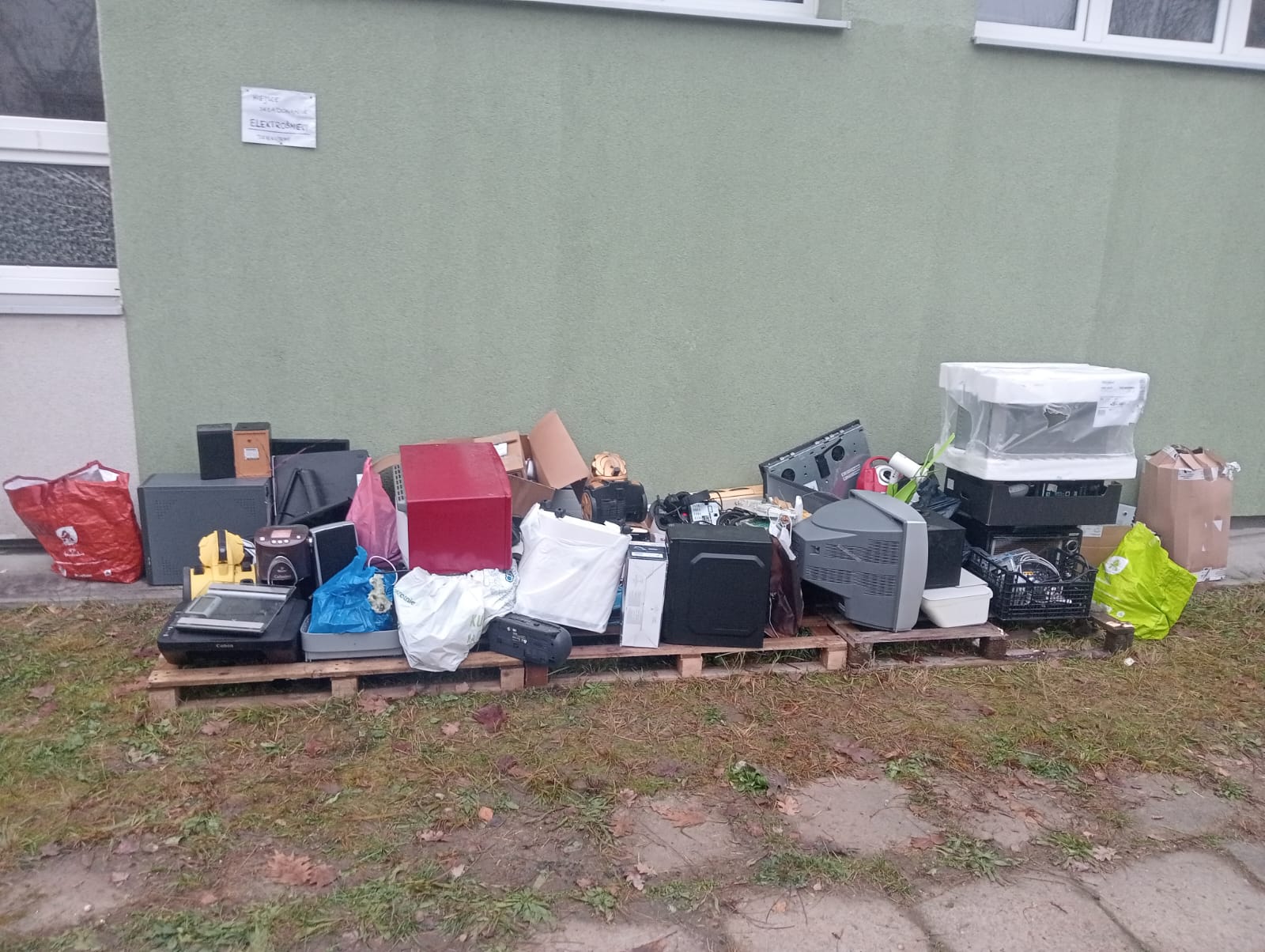 Wszystkie dzieci zbierają elektrośmieci – podsumowanie akcji